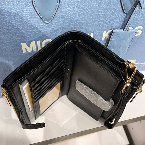 MICHAEL KORS LARGE DOUBLE ZIP WRISTLET WALLET BLACK MULTI - Picture 10 of 16